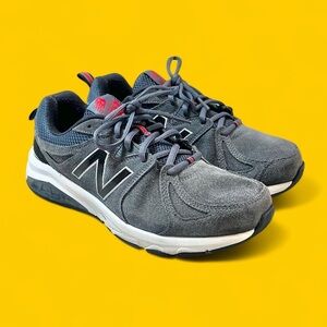 New Balance 857v2 Men’s Size 9 4E Gray Suede Training Sneakers | Wide Fit